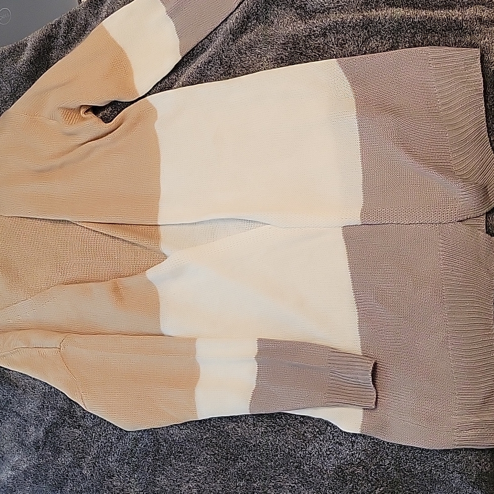 Long cardigan sweater